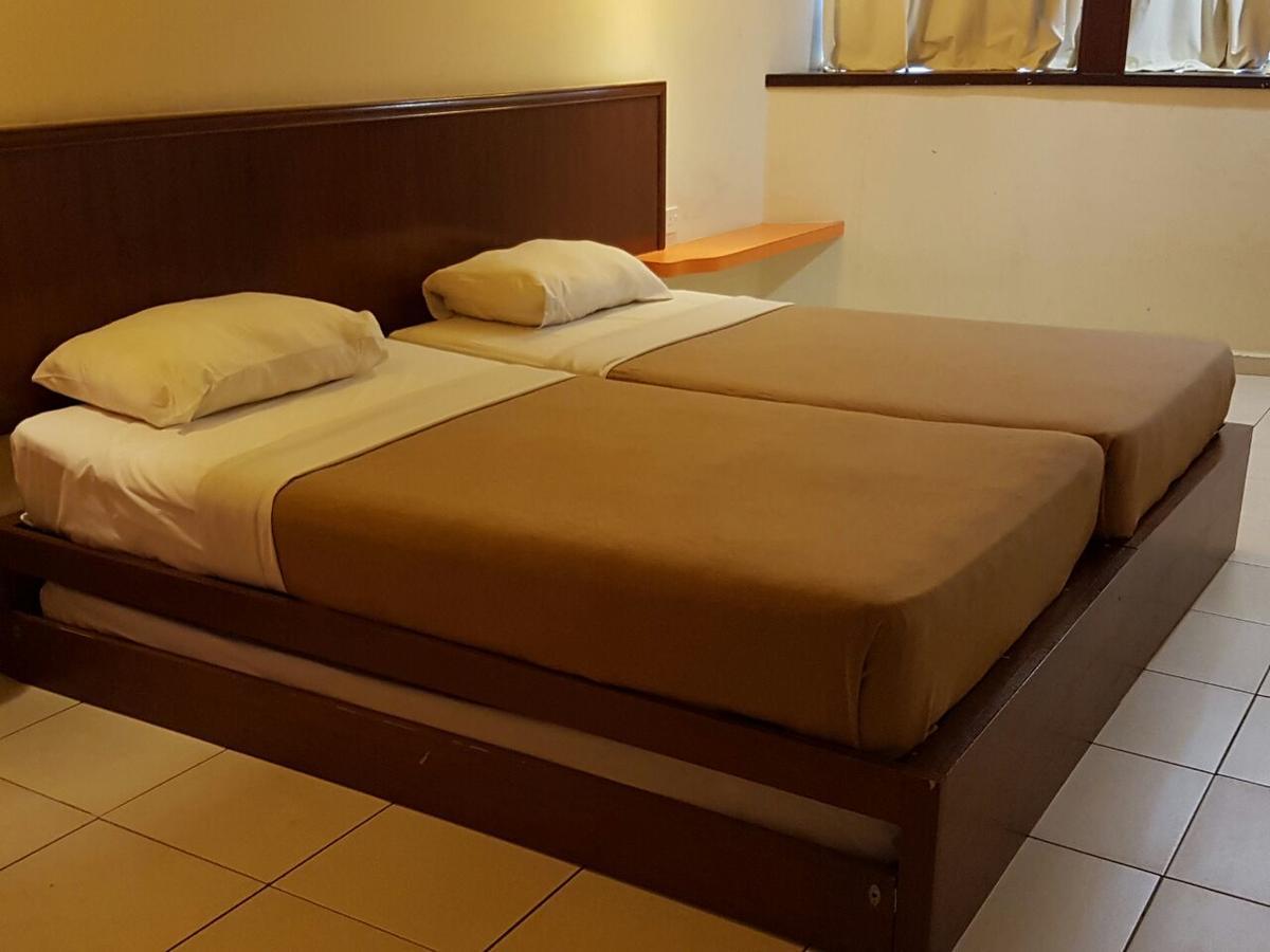 Newbridge Hotel Малакка Экстерьер фото