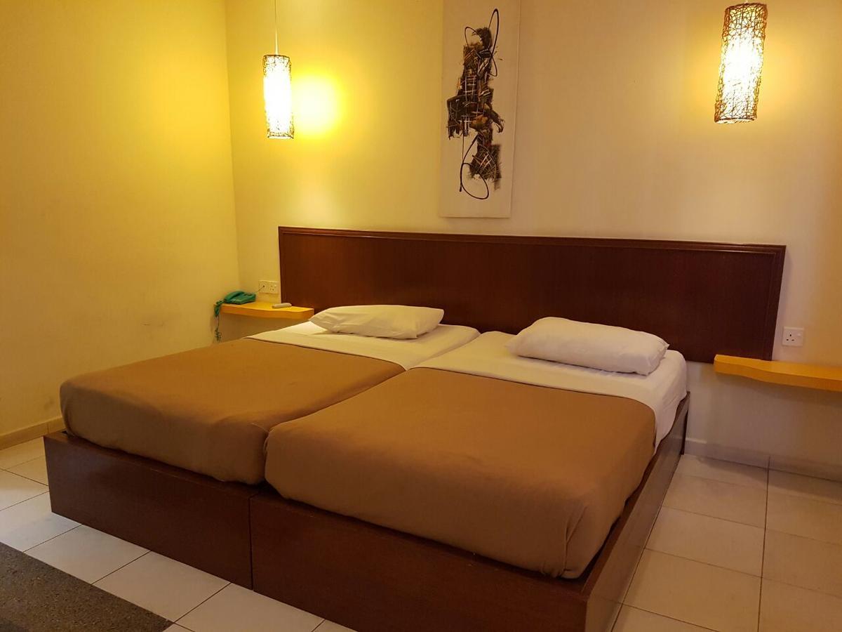 Newbridge Hotel Малакка Экстерьер фото