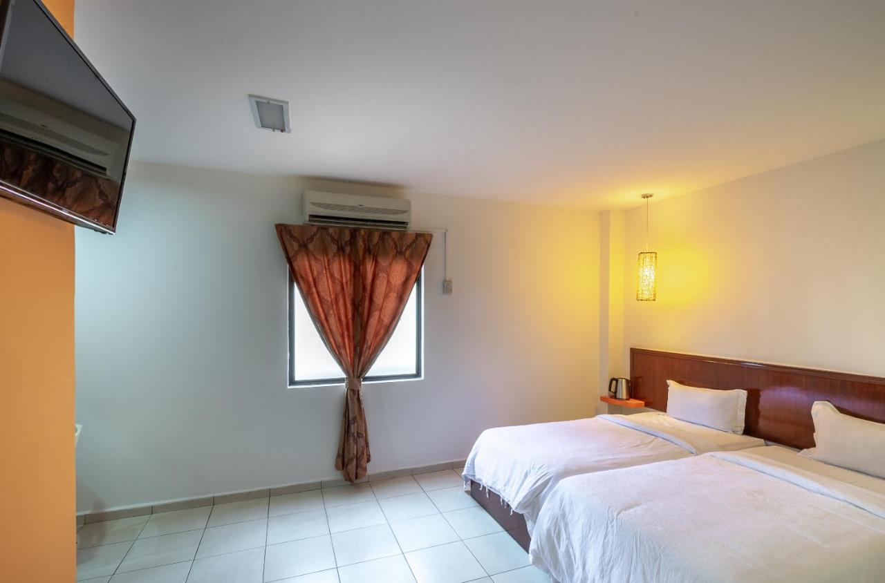Newbridge Hotel Малакка Экстерьер фото